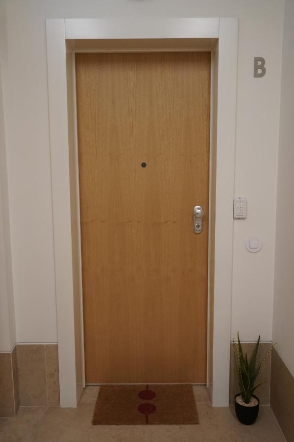 Marques Modern Art Apartment Lisbon Exterior photo